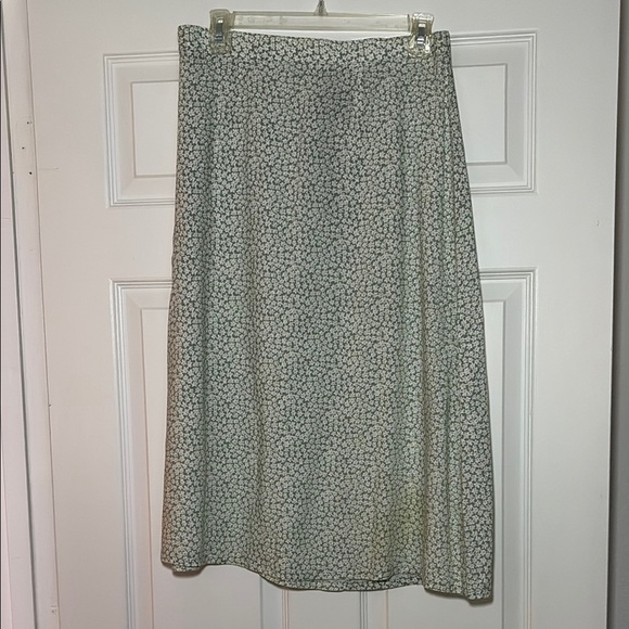 Vintage Studio Green and Shite Spring Summer Floral Print Skirt - large - Picture 8 of 8